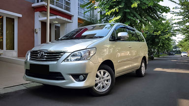 2013 Toyota Kijang Innova G - Mobil Pilihan (s-0) 2013 Toyota Kijang Innova G - Mobil Pilihan (s-0)