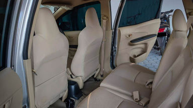 2015 Honda Mobilio E - Mobil Pilihan (s-5) 2015 Honda Mobilio E - Mobil Pilihan (s-5)