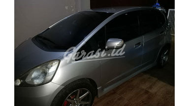 2010 Honda Jazz RS - Berkualitas 2010 Honda Jazz RS - Berkualitas