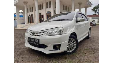 2013 Toyota Etios Valco G 2013 Toyota Etios Valco G