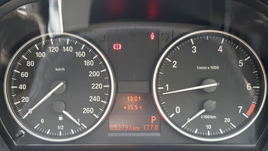 2012 BMW 3 Series 320i Executive - E 90 LCI (s-10) 2012 BMW 3 Series 320i Executive - E 90 LCI (s-10)
