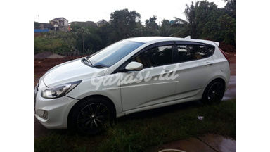 2012 Hyundai Grand Avega GL - Harga Bersahabat 2012 Hyundai Grand Avega GL - Harga Bersahabat