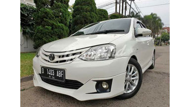 2013 Toyota Etios Valco G 2013 Toyota Etios Valco G