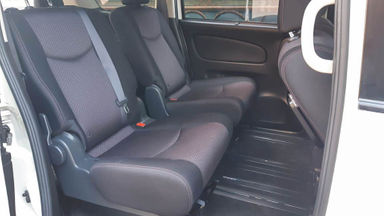 2015 Nissan Serena HWS - Mobil Pilihan (s-5) 2015 Nissan Serena HWS - Mobil Pilihan (s-5)