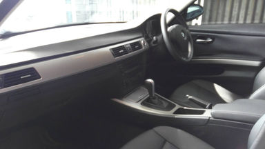 2005 BMW 3 Series 320i - Kondisi Istimewa (s-2) 2005 BMW 3 Series 320i - Kondisi Istimewa (s-2)