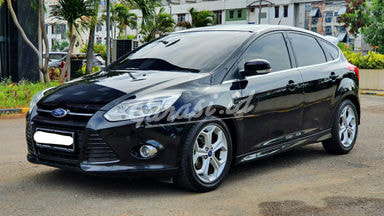 2013 Ford Focus s hatchback 2013 Ford Focus s hatchback