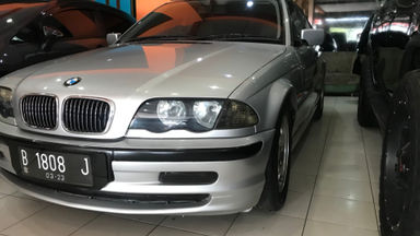 2001 BMW i 318i - Siap Pakai (s-2) 2001 BMW i 318i - Siap Pakai (s-2)