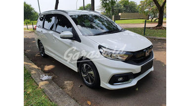 2018 Honda Mobilio RS - Low KM, Like New - CASH ONLY 2018 Honda Mobilio RS - Low KM, Like New - CASH ONLY