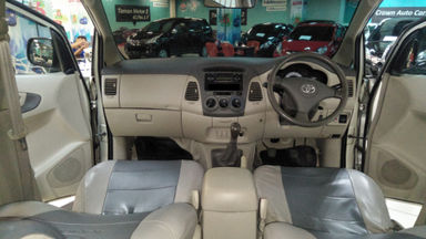 2011 Toyota Kijang Innova E+ - Barang Bagus Siap Pakai (s-7) 2011 Toyota Kijang Innova E+ - Barang Bagus Siap Pakai (s-7)