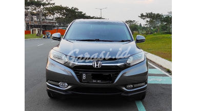 2016 Honda HR-V 1.5 E - Kondisi siap pakai 2016 Honda HR-V 1.5 E - Kondisi siap pakai