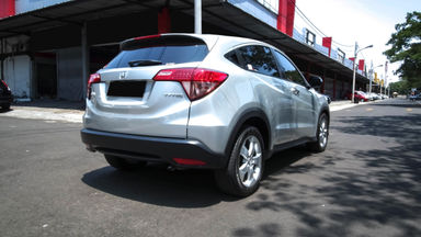 2015 Honda HR-V E 1.5 - Mobil Pilihan (s-2) 2015 Honda HR-V E 1.5 - Mobil Pilihan (s-2)
