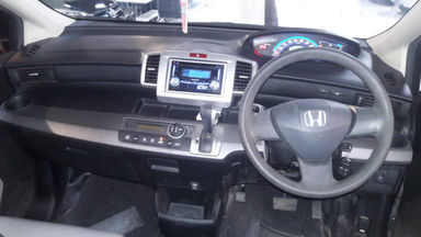 2011 Honda Freed 1.5 E PSD A/T - Istimewa (s-5) 2011 Honda Freed 1.5 E PSD A/T - Istimewa (s-5)