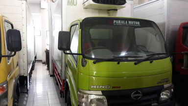 2012 Hino Dutro 300 BOX ICE - Siap Pakai (s-2) 2012 Hino Dutro 300 BOX ICE - Siap Pakai (s-2)