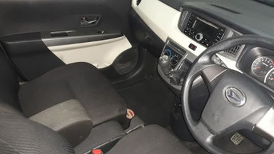 2016 Daihatsu Sigra R Dlx - Mulus Terawat (s-3) 2016 Daihatsu Sigra R Dlx - Mulus Terawat (s-3)