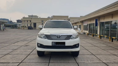 2013 Toyota Fortuner 2.7 V 4x4 Bensin AT Fullspec - Favorit Dan Istimewa (s-11) 2013 Toyota Fortuner 2.7 V 4x4 Bensin AT Fullspec - Favorit Dan Istimewa (s-11)