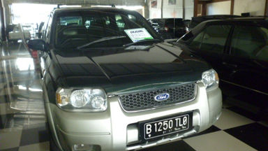 2001 Ford Escape . - Kondisi Mulus Siap Pakai 2001 Ford Escape . - Kondisi Mulus Siap Pakai
