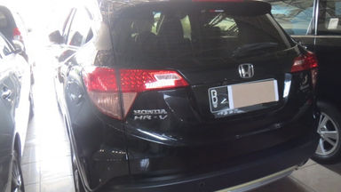 2015 Honda HR-V 1,5 - SIAP PAKAI!!! (s-2) 2015 Honda HR-V 1,5 - SIAP PAKAI!!! (s-2)