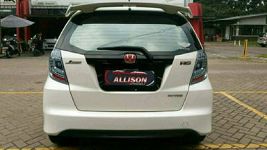 2008 Honda Jazz RS - istimewa (s-1) 2008 Honda Jazz RS - istimewa (s-1)