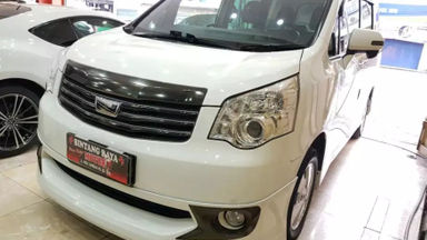 2013 Toyota Nav1 V - Barang Istimewa 2013 Toyota Nav1 V - Barang Istimewa
