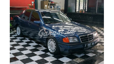 1995 Mercedes Benz C-Class W202 C180 1995 Mercedes Benz C-Class W202 C180