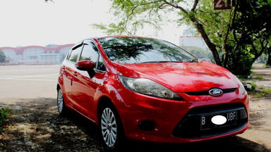 2013 Ford Fiesta Trend - Harga TERJANGKAU (s-1) 2013 Ford Fiesta Trend - Harga TERJANGKAU (s-1)