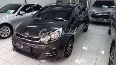 2015 KIA Rio 2015 KIA Rio