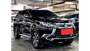 2017 Mitsubishi Pajero Sport Dakar - Siap pakai 2017 Mitsubishi Pajero Sport Dakar - Siap pakai