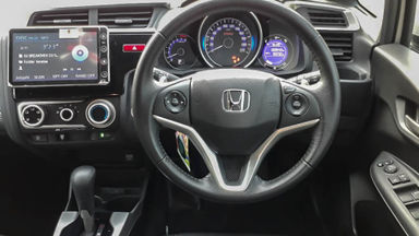 2017 Honda Jazz RS CVT - Mobil Pilihan (s-4) 2017 Honda Jazz RS CVT - Mobil Pilihan (s-4)