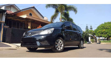 2015 Nissan Grand Livina SV - Mobil Pilihan 2015 Nissan Grand Livina SV - Mobil Pilihan