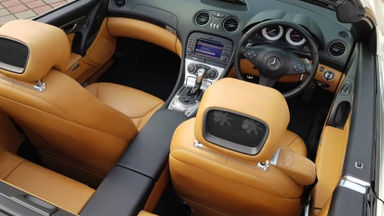 2011 Mercedes Benz Sl 300 Grand Edition 3.0 - Fitur Mobil Lengkap (s-1) 2011 Mercedes Benz Sl 300 Grand Edition 3.0 - Fitur Mobil Lengkap (s-1)