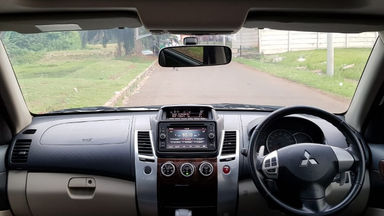 2014 Mitsubishi Pajero Sport V6 Bensin - record Mitsubshi (s-9) 2014 Mitsubishi Pajero Sport V6 Bensin - record Mitsubshi (s-9)