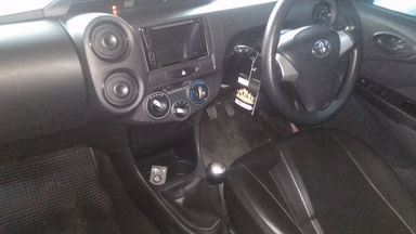 2016 Toyota Etios Valco E - Siap Pakai Mulus Banget (s-4) 2016 Toyota Etios Valco E - Siap Pakai Mulus Banget (s-4)