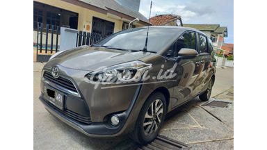 2017 Toyota Sienta G 2017 Toyota Sienta G