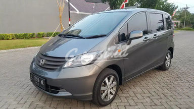 2009 Honda Freed S - Kondisi Mulus Tinggal Pakai 2009 Honda Freed S - Kondisi Mulus Tinggal Pakai