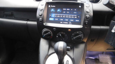 2010 Mazda 2 HB 1.5 AT - Siap Pakai Dan Mulus (s-5) 2010 Mazda 2 HB 1.5 AT - Siap Pakai Dan Mulus (s-5)