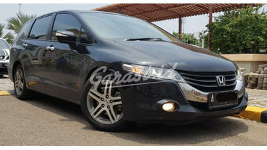 2011 Honda Odyssey prestige - hitam sunroof 2011 Honda Odyssey prestige - hitam sunroof