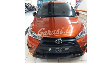 2015 Toyota Yaris strd 2015 Toyota Yaris strd