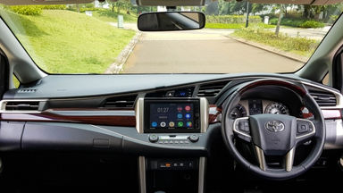 2017 Toyota Kijang Innova Venturer AT - Mobil Pilihan (s-4) 2017 Toyota Kijang Innova Venturer AT - Mobil Pilihan (s-4)