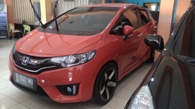 2015 Honda Jazz RS - Good Condition (s-0) 2015 Honda Jazz RS - Good Condition (s-0)
