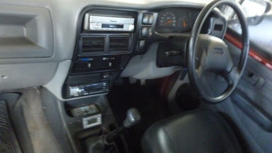2001 Isuzu Panther LV - Mulus Terawat (s-3) 2001 Isuzu Panther LV - Mulus Terawat (s-3)