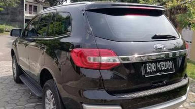 2015 Ford New Everest 2.5 L LIMITED - SIAP PAKAI (s-3) 2015 Ford New Everest 2.5 L LIMITED - SIAP PAKAI (s-3)