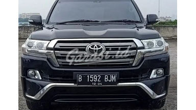 2014 Toyota Land Cruiser VXR 200 2014 Toyota Land Cruiser VXR 200