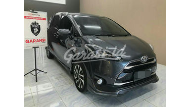 2018 Toyota Sienta Q 2018 Toyota Sienta Q
