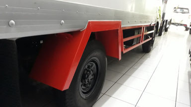 2012 Hino Dutro 300 BOX ICE - Siap Pakai (s-6) 2012 Hino Dutro 300 BOX ICE - Siap Pakai (s-6)