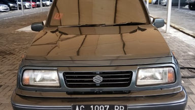 1995 Suzuki Vitara 4x4 Manual - Barang Simpanan Antik (s-1) 1995 Suzuki Vitara 4x4 Manual - Barang Simpanan Antik (s-1)