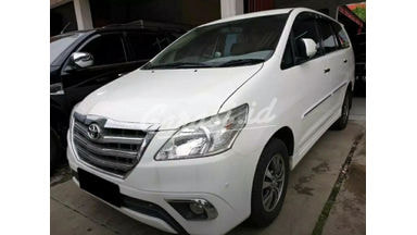 2015 Toyota Kijang Innova V - Mobil Pilihan 2015 Toyota Kijang Innova V - Mobil Pilihan