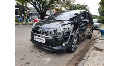 2016 Toyota Sienta V 2016 Toyota Sienta V