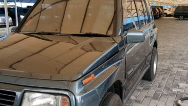 1995 Suzuki Vitara 4x4 Manual - Barang Simpanan Antik (s-4) 1995 Suzuki Vitara 4x4 Manual - Barang Simpanan Antik (s-4)