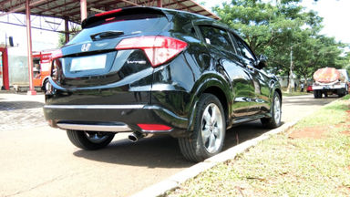 2015 Honda HR-V E CVT - Kondisi Mulus Terawat (s-2) 2015 Honda HR-V E CVT - Kondisi Mulus Terawat (s-2)