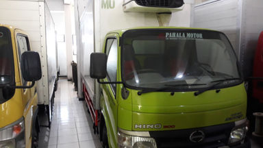 2012 Hino Dutro 300 BOX ICE - Siap Pakai (s-1) 2012 Hino Dutro 300 BOX ICE - Siap Pakai (s-1)